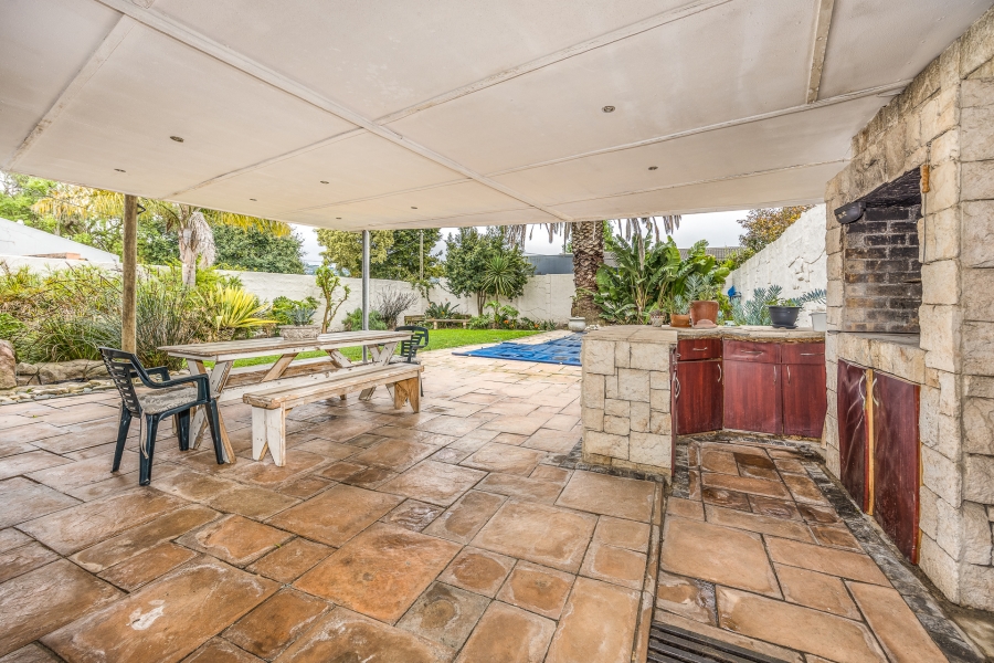 To Let 3 Bedroom Property for Rent in Kenridge Western Cape